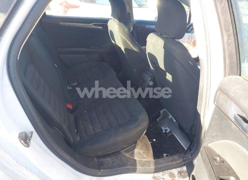 Photo 8 of 2017 Ford Fusion SE (VIN 3FA6P0H7XHR107209)