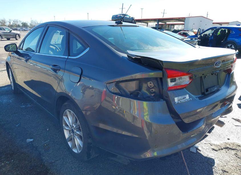 Photo 3 of 2017 Ford Fusion SE (VIN 3FA6P0H7XHR109297)