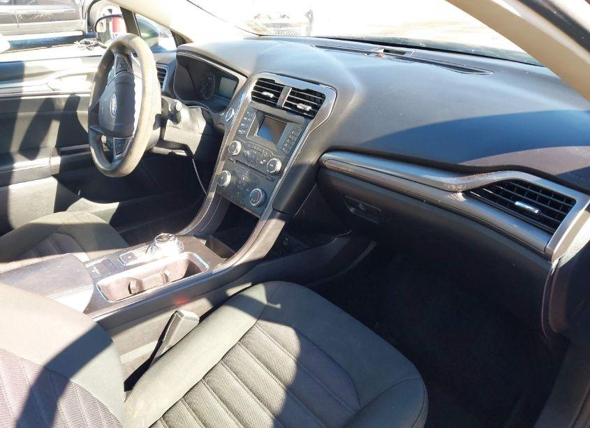 Photo 5 of 2017 Ford Fusion SE (VIN 3FA6P0H7XHR109297)