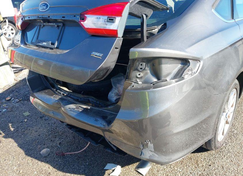 Photo 6 of 2017 Ford Fusion SE (VIN 3FA6P0H7XHR109297)