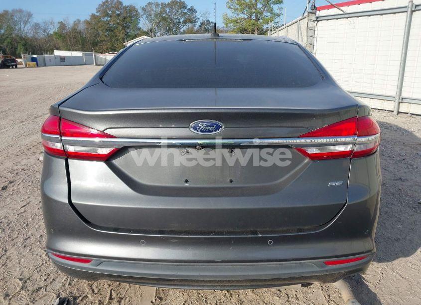Photo 16 of 2017 Ford Fusion SE (VIN 3FA6P0H7XHR142008)