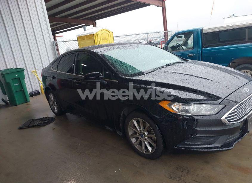 Photo 13 of 2017 Ford Fusion SE (VIN 3FA6P0H7XHR171590)