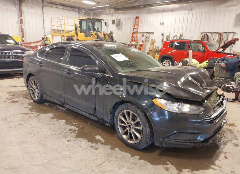 2017 Ford Fusion SE (VIN 3FA6P0H7XHR171654) main photo