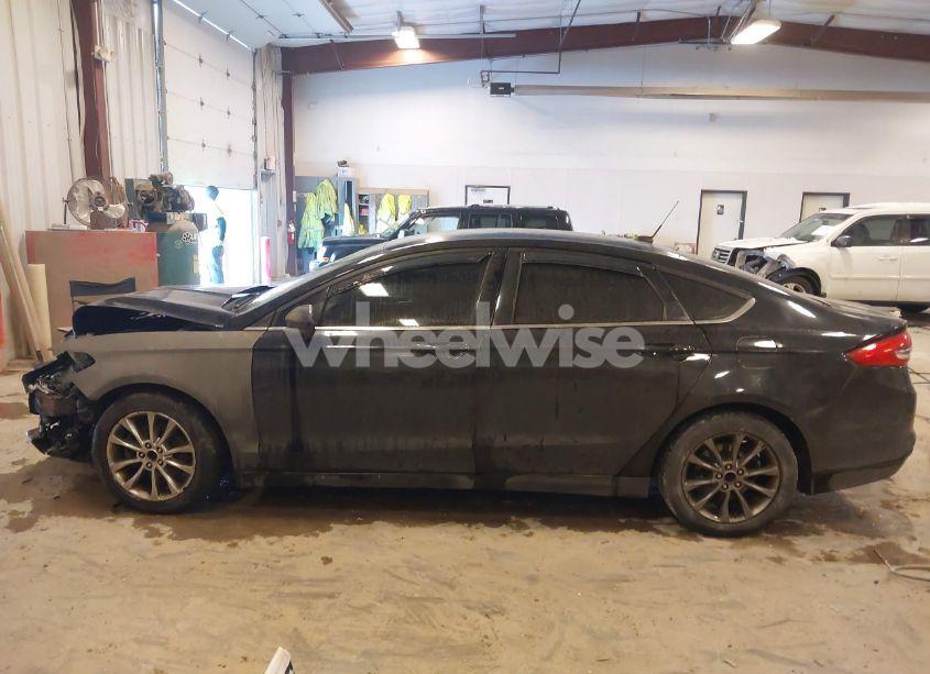 Photo 14 of 2017 Ford Fusion SE (VIN 3FA6P0H7XHR171654)