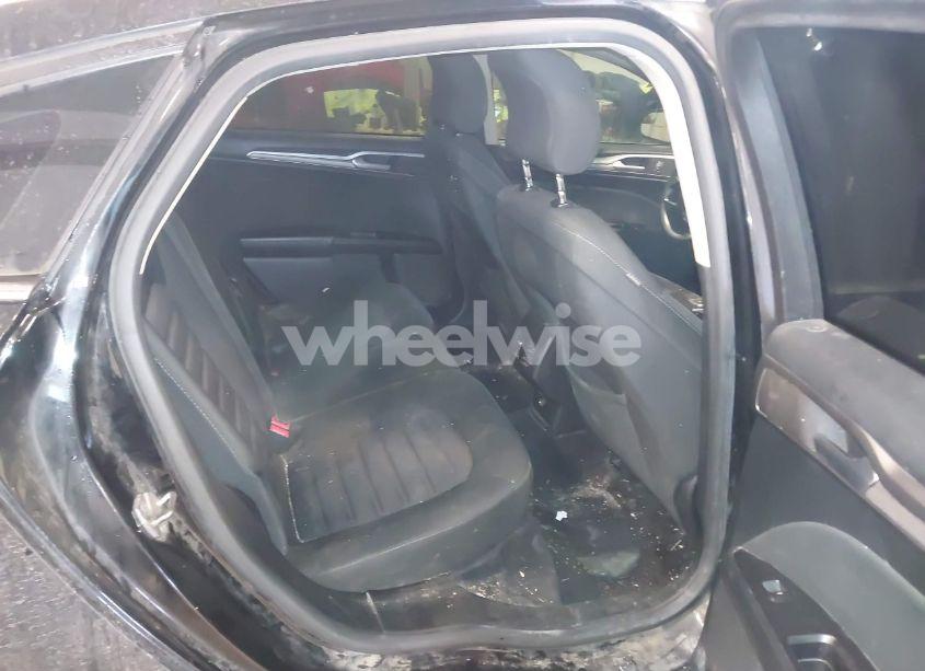 Photo 8 of 2017 Ford Fusion SE (VIN 3FA6P0H7XHR171654)