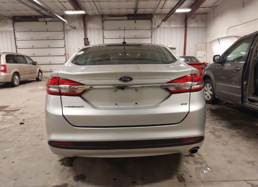 Photo 16 of 2017 Ford Fusion SE (VIN 3FA6P0H7XHR187241)