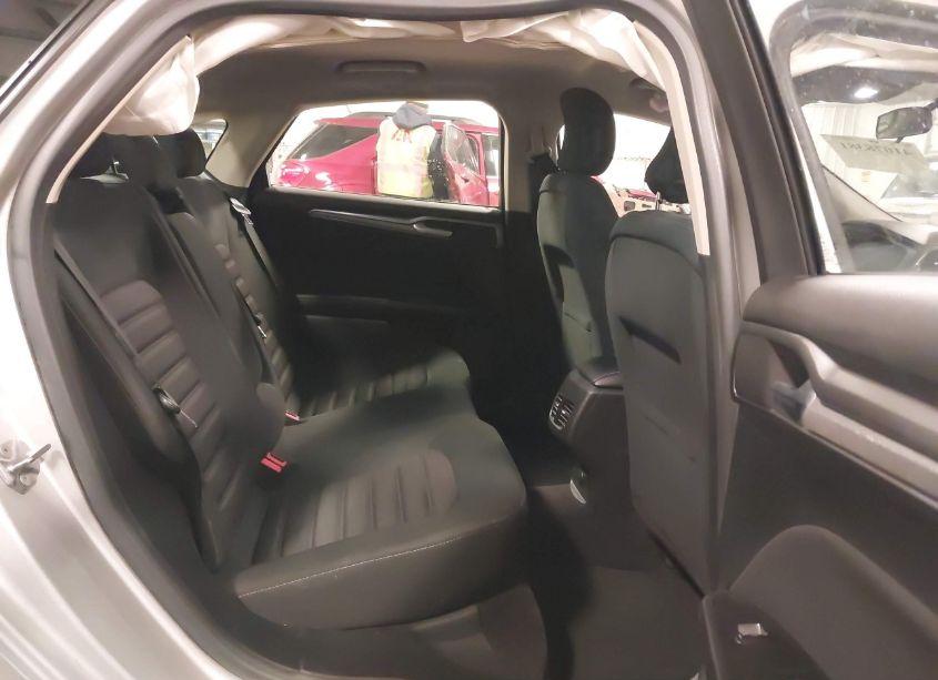 Photo 8 of 2017 Ford Fusion SE (VIN 3FA6P0H7XHR187241)