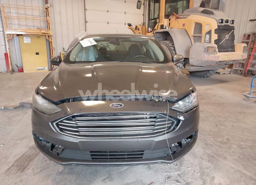 Photo 12 of 2017 Ford Fusion SE (VIN 3FA6P0H7XHR251469)