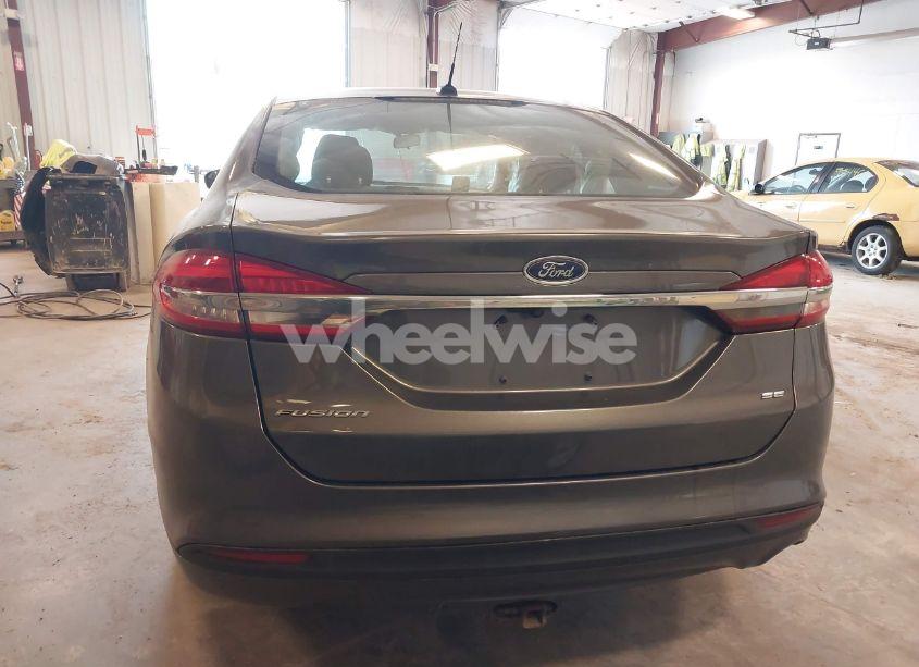 Photo 16 of 2017 Ford Fusion SE (VIN 3FA6P0H7XHR251469)