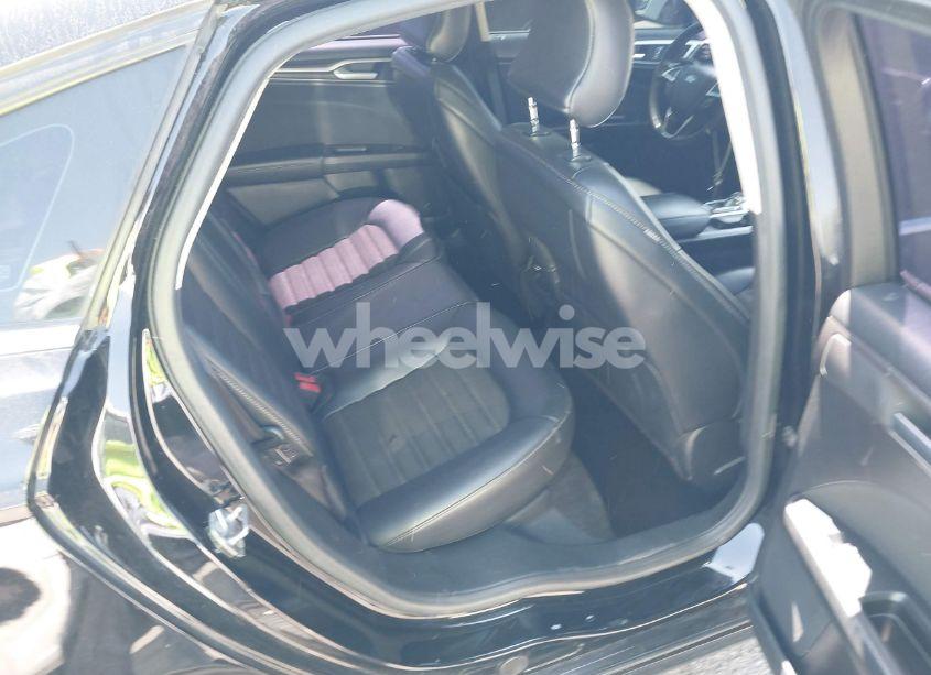 Photo 8 of 2017 Ford Fusion SE (VIN 3FA6P0H7XHR253870)