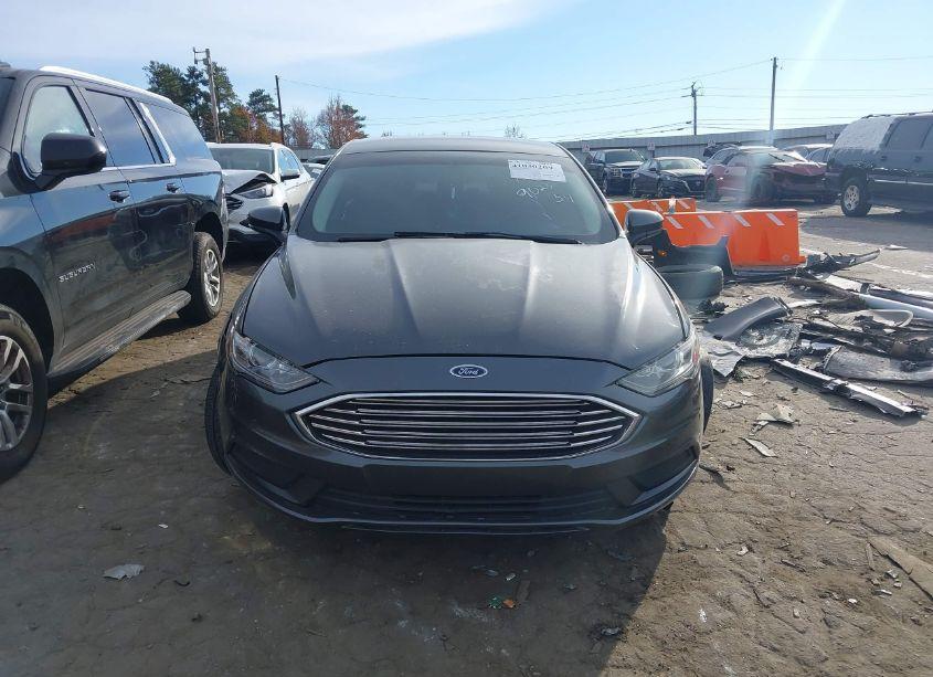 Photo 12 of 2017 Ford Fusion SE (VIN 3FA6P0H7XHR259023)