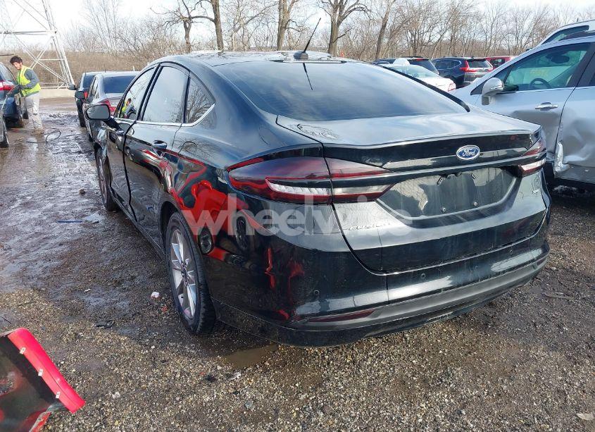 Photo 3 of 2017 Ford Fusion SE (VIN 3FA6P0H7XHR341463)