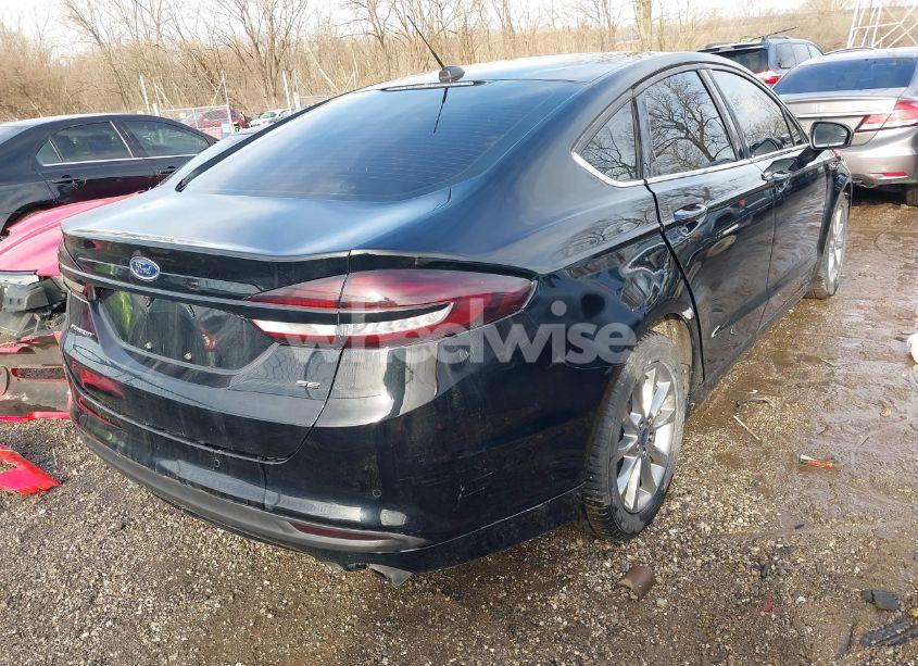 Photo 4 of 2017 Ford Fusion SE (VIN 3FA6P0H7XHR341463)