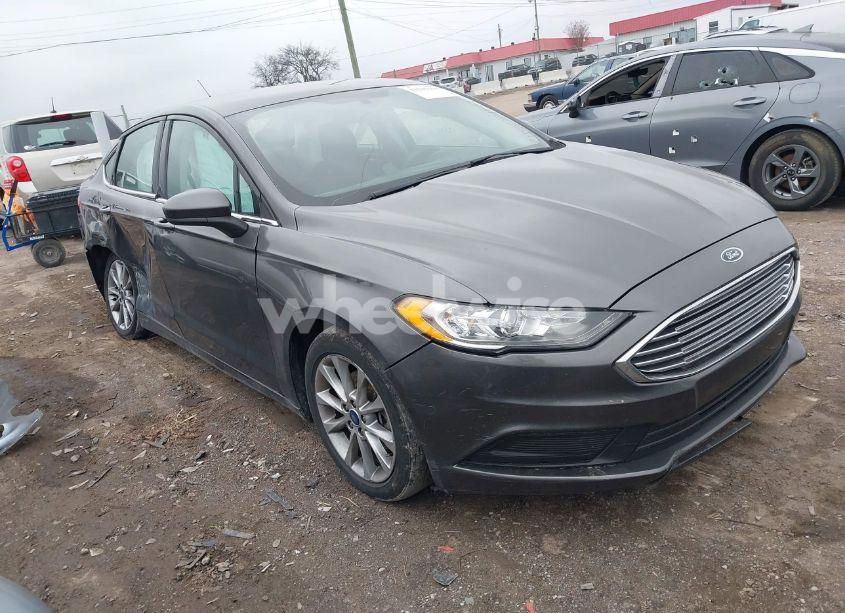 2017 Ford Fusion SE (VIN 3FA6P0H7XHR353726) main photo