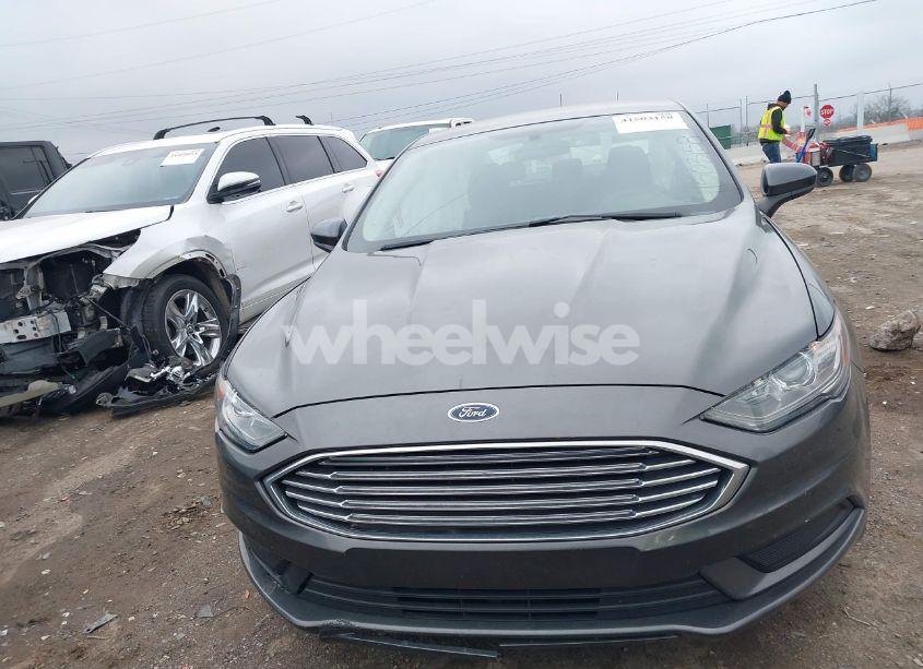 Photo 12 of 2017 Ford Fusion SE (VIN 3FA6P0H7XHR353726)