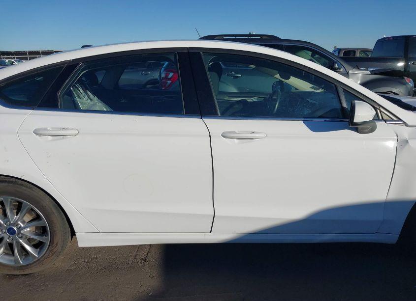 Photo 13 of 2017 Ford Fusion SE (VIN 3FA6P0H7XHR356089)