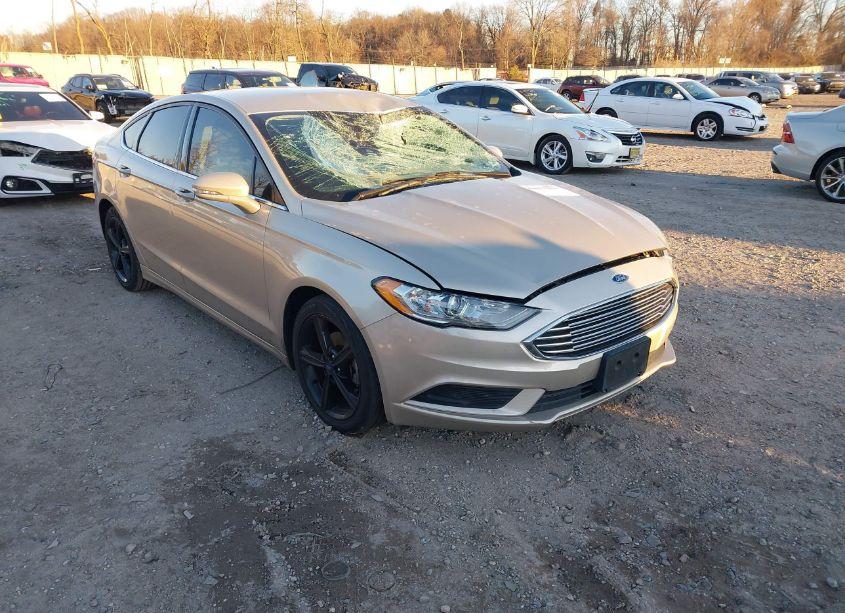2017 Ford Fusion SE (VIN 3FA6P0H7XHR369814) main photo