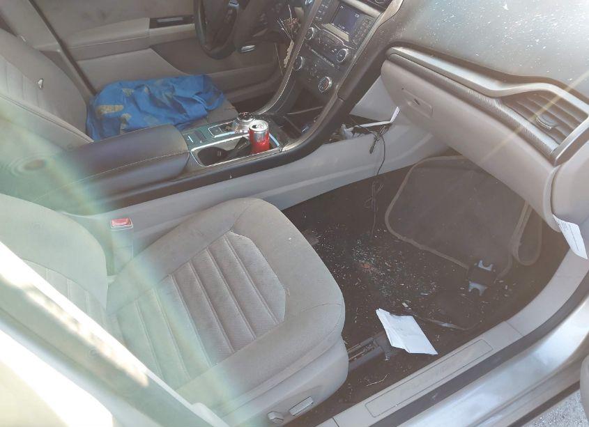 Photo 5 of 2017 Ford Fusion SE (VIN 3FA6P0H7XHR369814)