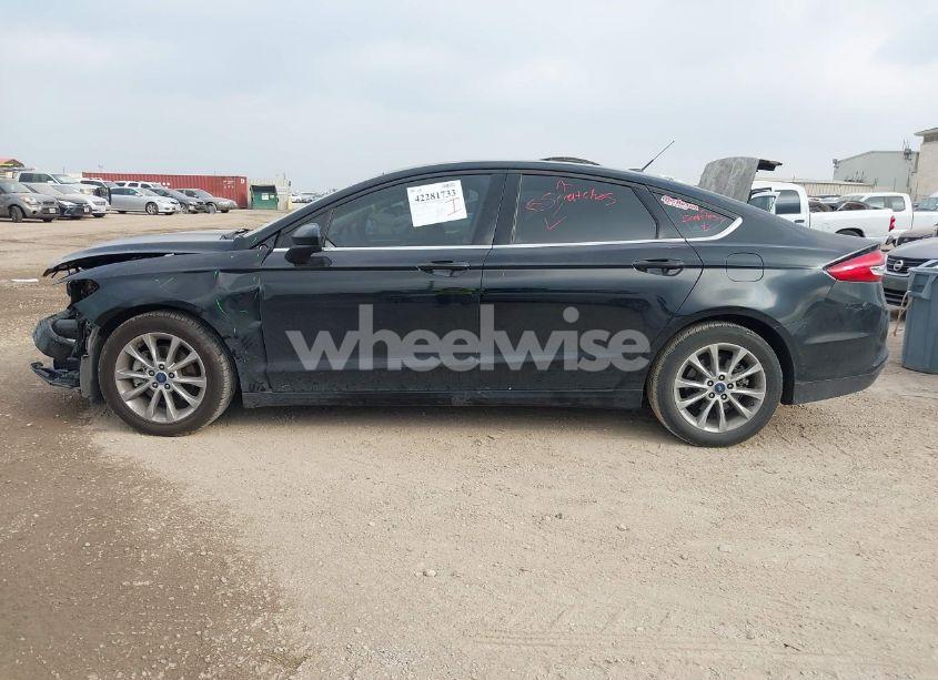 Photo 15 of 2017 Ford Fusion SE (VIN 3FA6P0H7XHR397029)