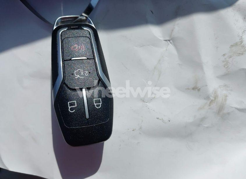 Photo 11 of 2017 Ford Fusion SE (VIN 3FA6P0H7XHR416565)