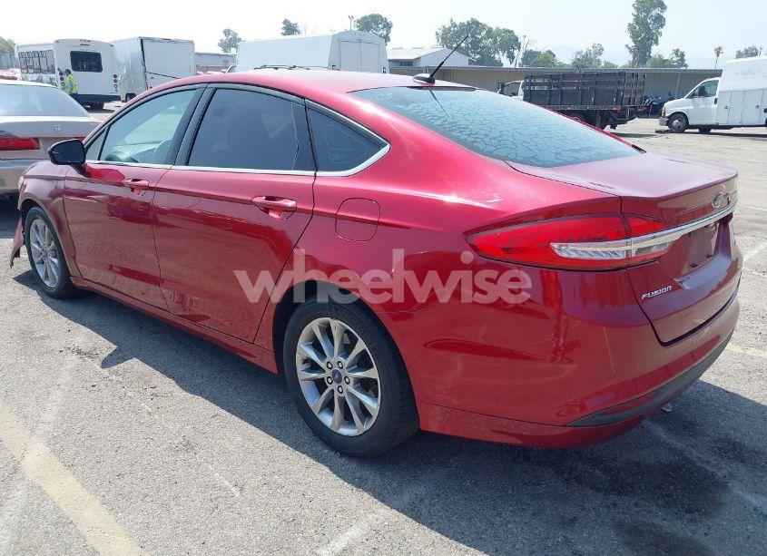 Photo 3 of 2017 Ford Fusion SE (VIN 3FA6P0H7XHR416565)