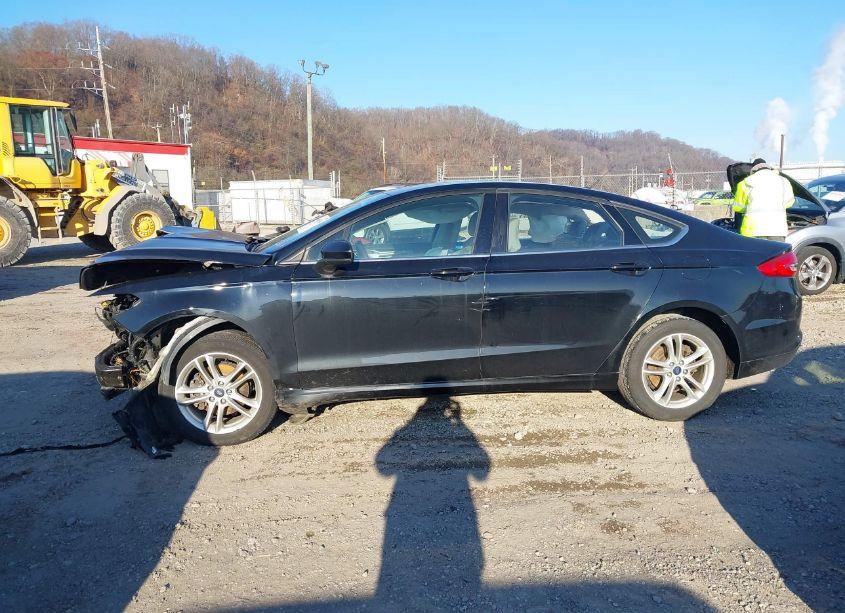Photo 15 of 2018 Ford Fusion SE (VIN 3FA6P0H7XJR125666)