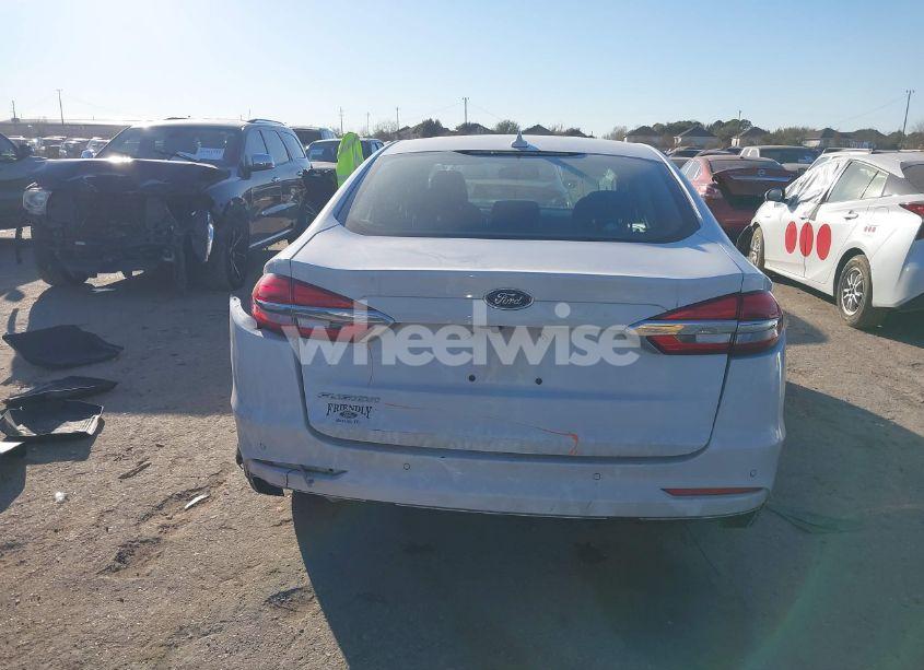 Photo 17 of 2020 Ford Fusion SE (VIN 3FA6P0H7XLR195333)