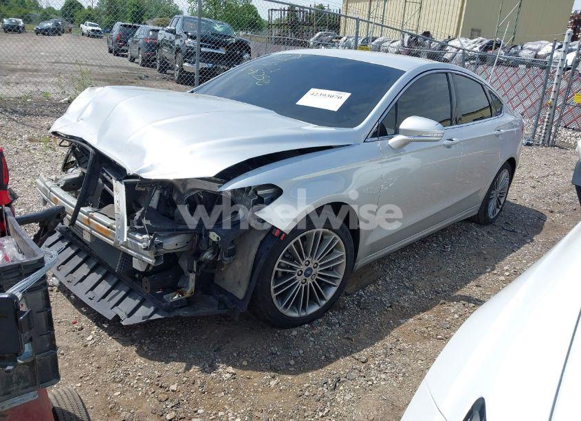 Photo 2 of 2013 Ford Fusion SE (VIN 3FA6P0H90DR155250)