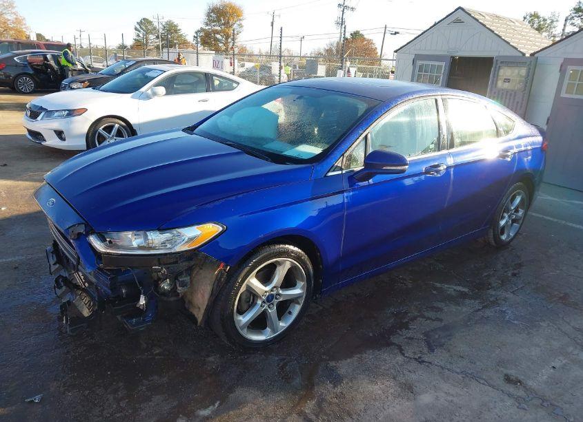 Photo 2 of 2013 Ford Fusion SE (VIN 3FA6P0H90DR175708)