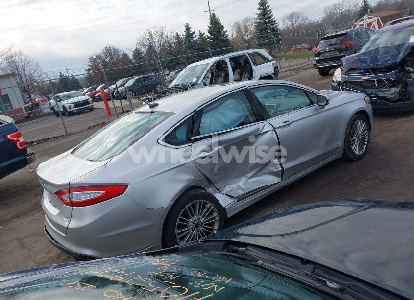 Photo 4 of 2013 Ford Fusion SE (VIN 3FA6P0H90DR191228)