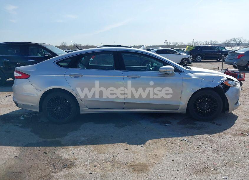 Photo 13 of 2014 Ford Fusion SE (VIN 3FA6P0H90ER240400)