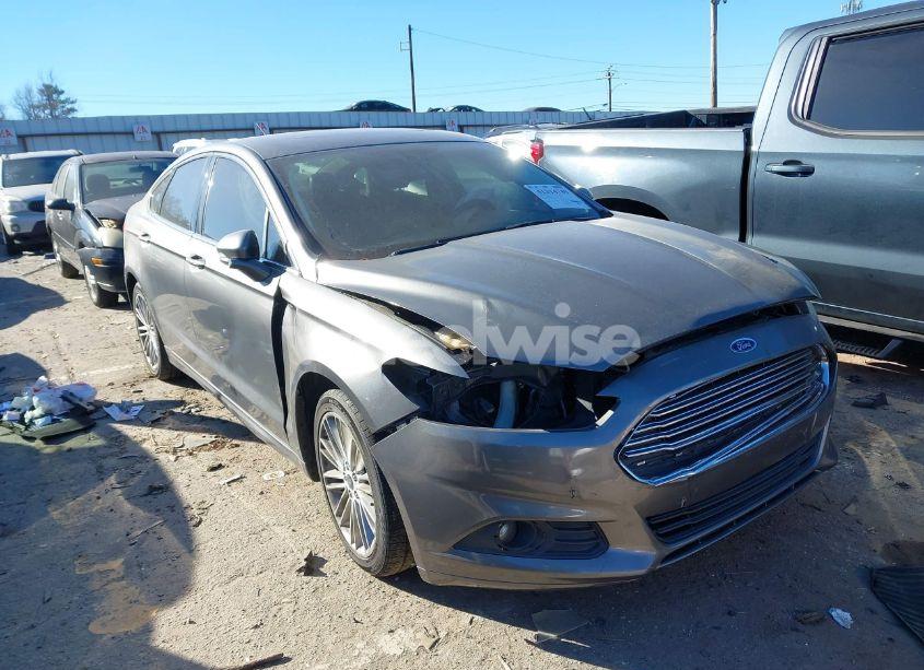 2014 Ford Fusion SE (VIN 3FA6P0H90ER270741) main photo