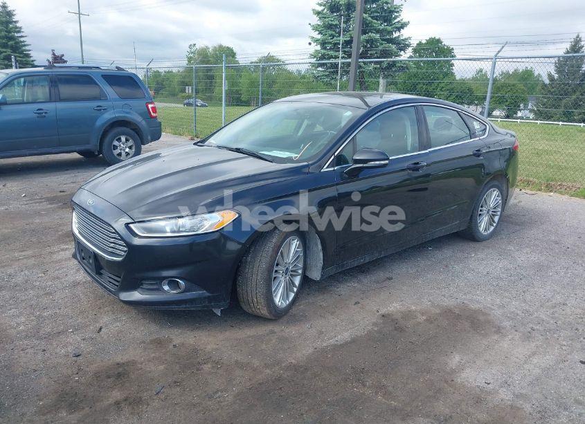 Photo 2 of 2014 Ford Fusion SE (VIN 3FA6P0H90ER345163)