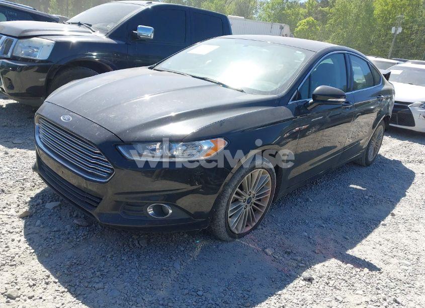 Photo 2 of 2015 Ford Fusion SE (VIN 3FA6P0H90FR207415)