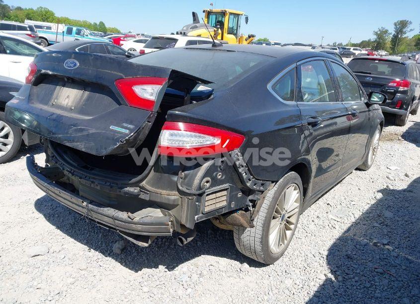 Photo 4 of 2015 Ford Fusion SE (VIN 3FA6P0H90FR207415)