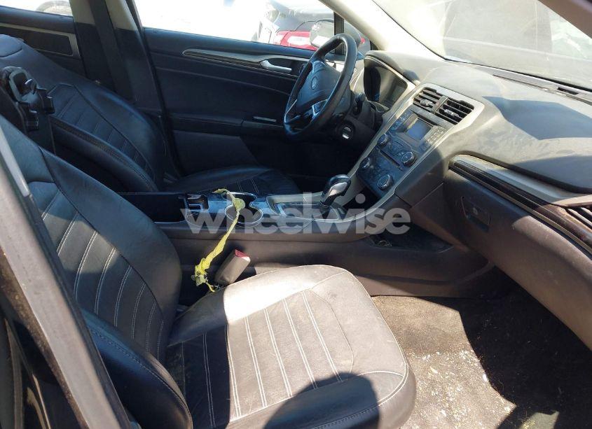 Photo 5 of 2015 Ford Fusion SE (VIN 3FA6P0H90FR207415)