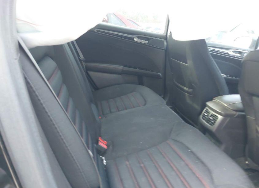 Photo 8 of 2015 Ford Fusion SE (VIN 3FA6P0H90FR269378)