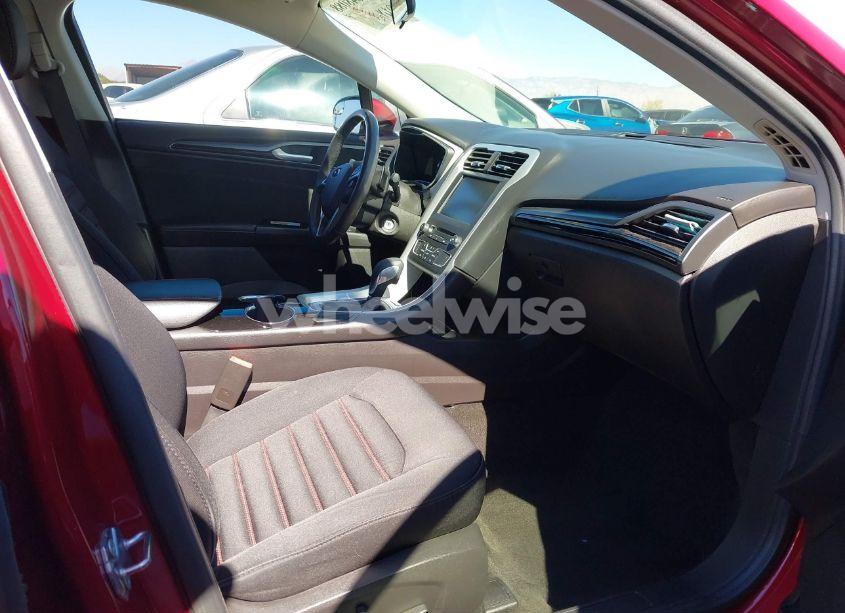 Photo 5 of 2016 Ford Fusion SE (VIN 3FA6P0H90GR259824)