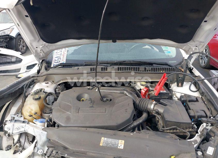 Photo 10 of 2016 Ford Fusion SE (VIN 3FA6P0H90GR385438)