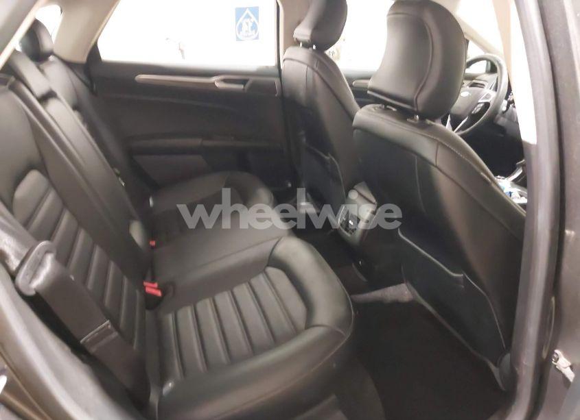 Photo 8 of 2017 Ford Fusion SE (VIN 3FA6P0H90HR149888)