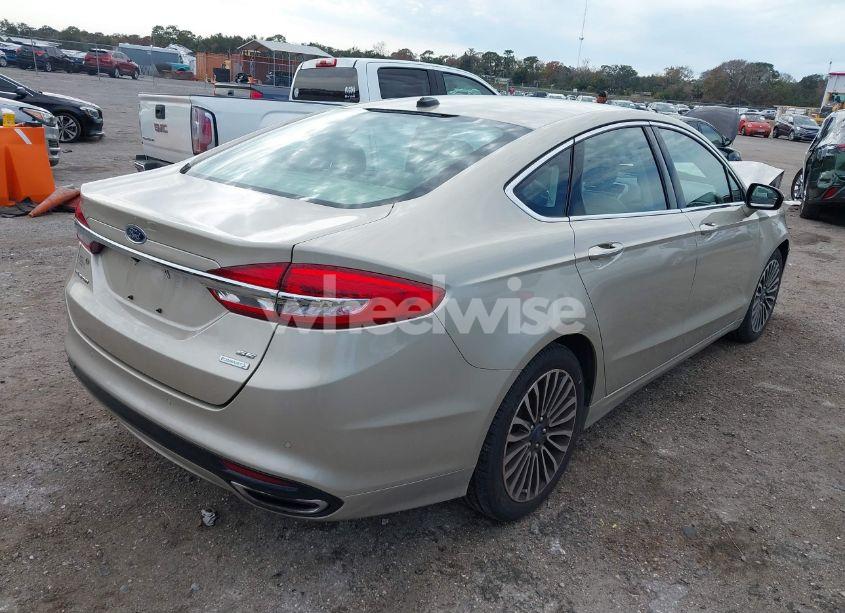 Photo 4 of 2017 Ford Fusion SE (VIN 3FA6P0H90HR270498)