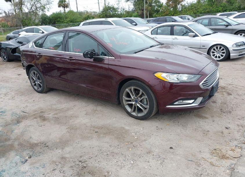 2018 Ford Fusion SE (VIN 3FA6P0H90JR163991) main photo