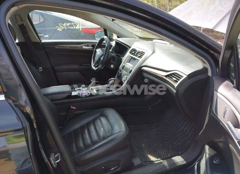 Photo 5 of 2013 Ford Fusion SE (VIN 3FA6P0H91DR220817)