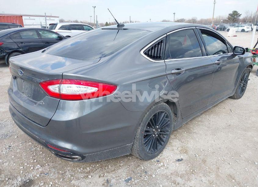 Photo 4 of 2014 Ford Fusion SE (VIN 3FA6P0H91ER258002)