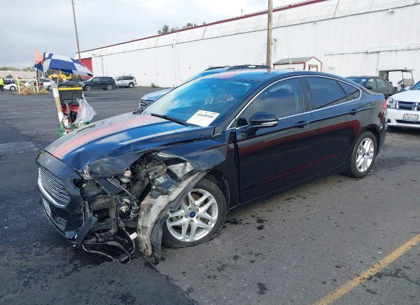 Photo 2 of 2014 Ford Fusion SE (VIN 3FA6P0H91ER258095)