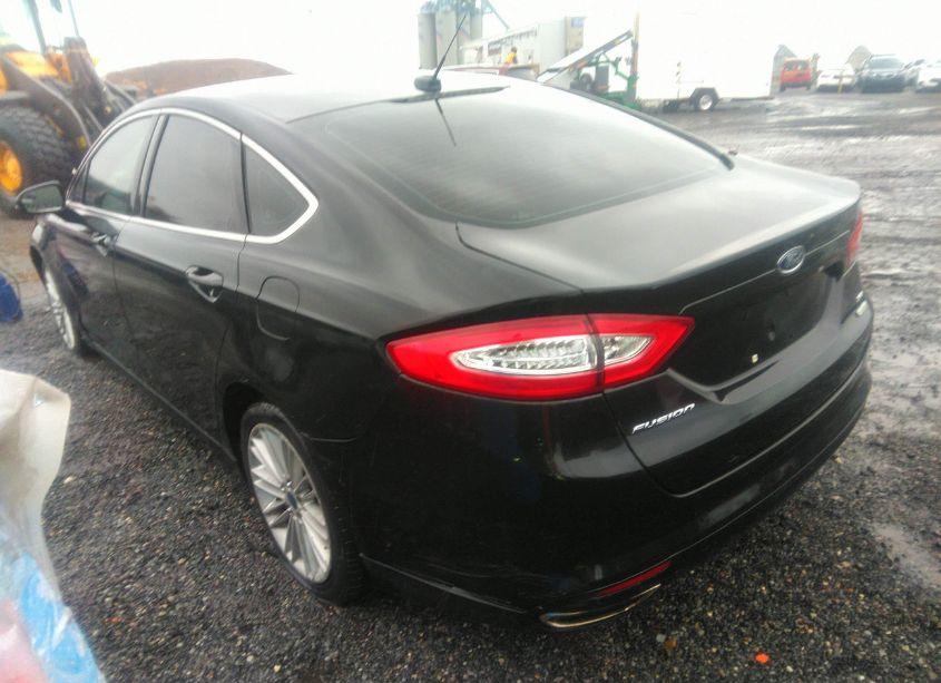 Photo 3 of 2014 Ford Fusion SE (VIN 3FA6P0H91ER322149)