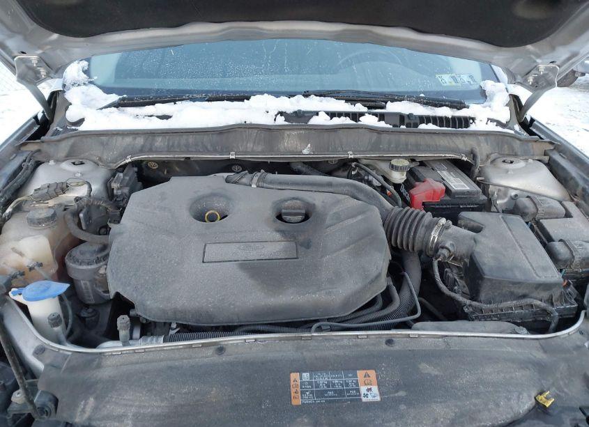 Photo 10 of 2014 Ford Fusion SE (VIN 3FA6P0H91ER327982)