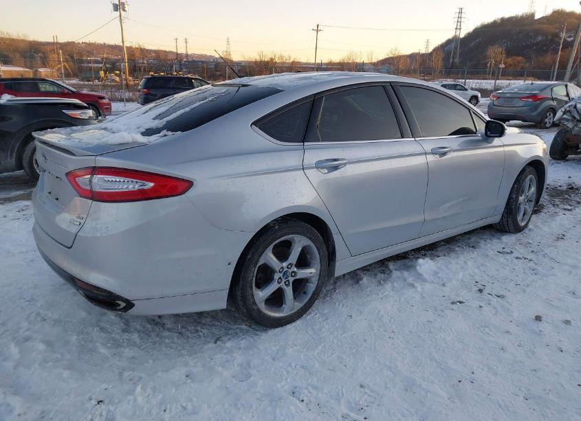 Photo 4 of 2014 Ford Fusion SE (VIN 3FA6P0H91ER327982)