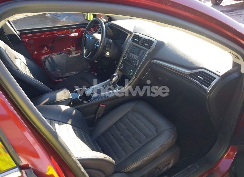 Photo 5 of 2014 Ford Fusion SE (VIN 3FA6P0H91ER340392)