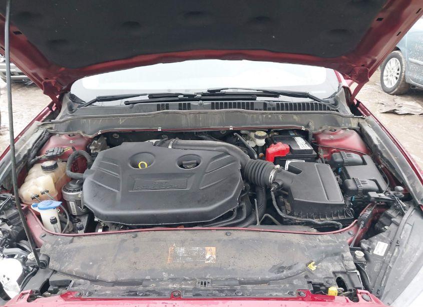 Photo 10 of 2014 Ford Fusion SE (VIN 3FA6P0H91ER388541)